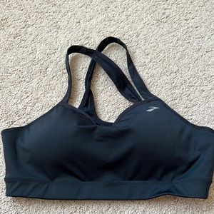 Brooks bra